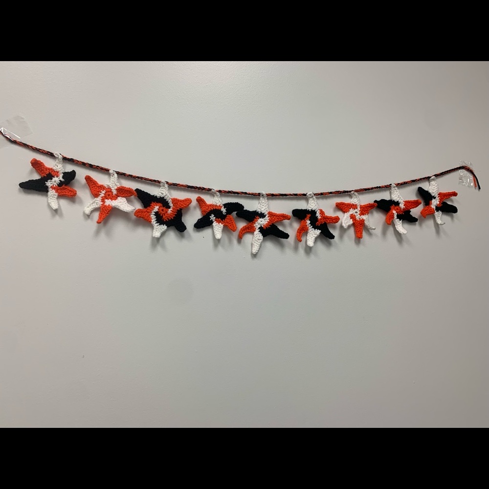 Garland Swirly Star Halloween New Orange Black White